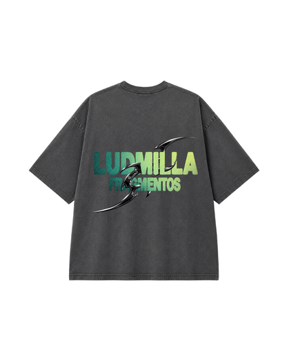Oversized, Ludmilla, Fragmentos.