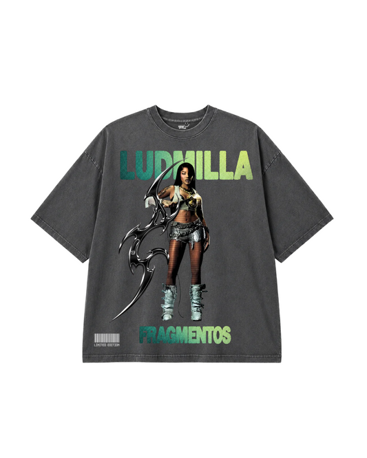 Oversized, Ludmilla, Fragmentos.